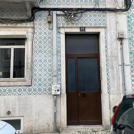 Angel House - Tram Room ליסבון