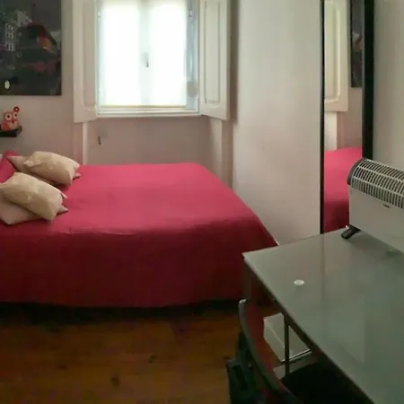 Angel House - Tram Room Гостьовий будинок Лісабон